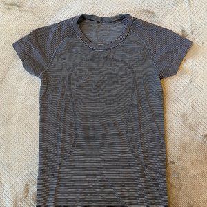 Lululemon Swiftly Tech Short Sleeve